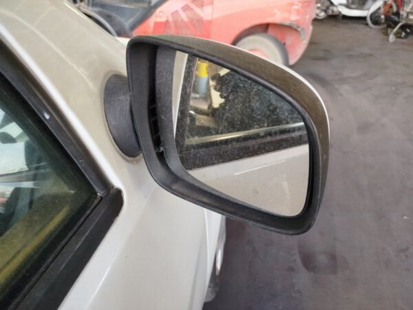 RETROVISOR DERECHO DACIA SANDERO