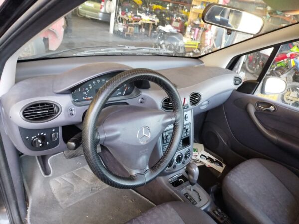 SALPICADERO MERCEDES CLASE A