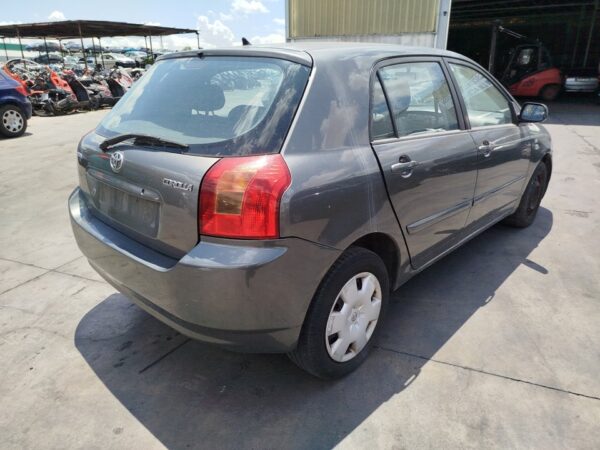 PILOTO TRASERO IZQUIERDO TOYOTA COROLLA - Imagen 4
