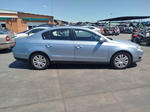 CERRADURA PUERTA DELANTERA DERECHA VOLKSWAGEN PASSAT BERLINA - Imagen 3