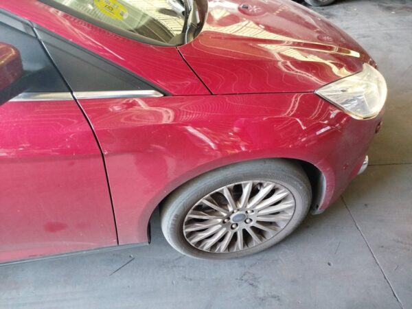ALETA DELANTERA DERECHA FORD FOCUS TURN.
