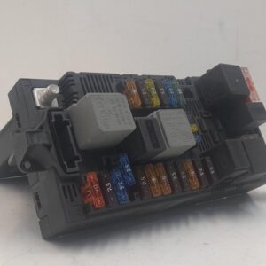 CAJA RELES / FUSIBLES MERCEDES CLASE E  BERLINA