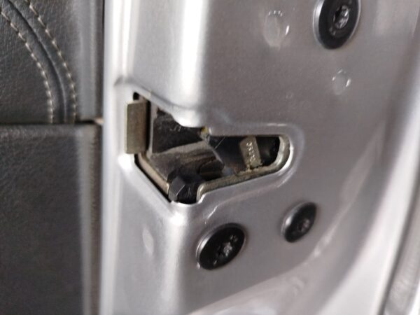 CERRADURA PUERTA DELANTERA DERECHA RENAULT LAGUNA II