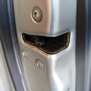 CERRADURA PUERTA DELANTERA IZQUIERDA  TOYOTA COROLLA VERSO