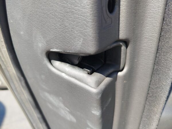 CERRADURA PUERTA TRASERA IZQUIERDA  AUDI A4 BERLINA