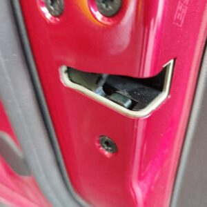 CERRADURA PUERTA TRASERA IZQUIERDA  FORD FOCUS TURN.