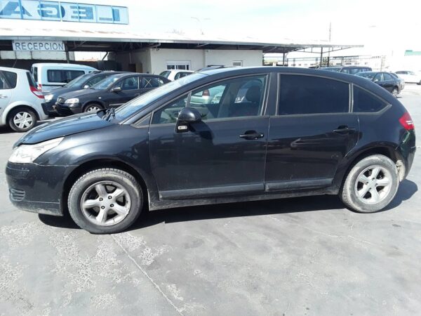 CAJA RELES / FUSIBLES CITROEN C4 BERLINA - Imagen 8