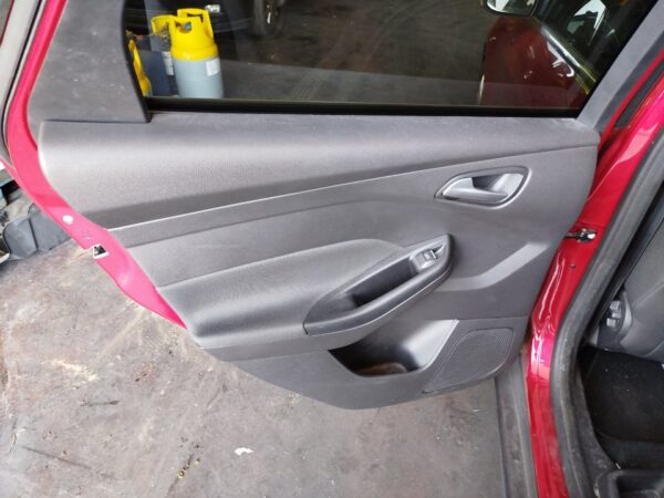 ELEVALUNAS TRASERO IZQUIERDO FORD FOCUS TURN.