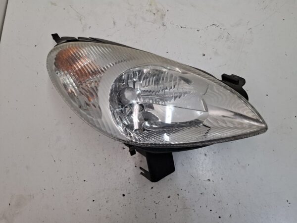 FARO DERECHO CITROEN XSARA PICASSO