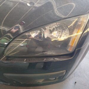 FARO IZQUIERDO FORD FOCUS BERLINA