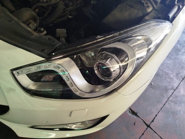 FARO IZQUIERDO HYUNDAI I40