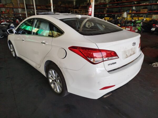 PUERTA DELANTERA DERECHA HYUNDAI I40 - Imagen 9