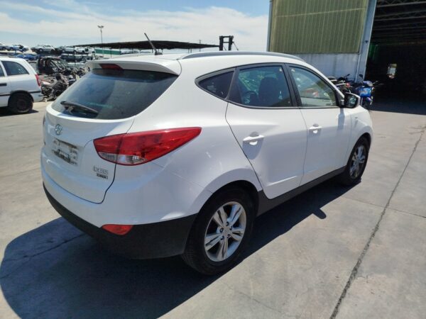 PARAGOLPES TRASERO HYUNDAI IX35 - Imagen 6