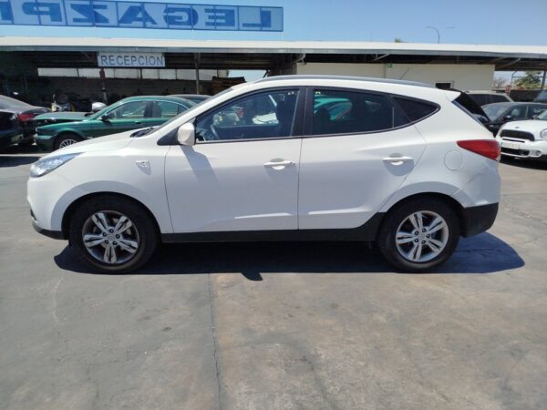 PARAGOLPES TRASERO HYUNDAI IX35 - Imagen 9