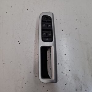 MANDO ELEVALUNAS DELANTERO IZQUIERDO  VOLVO V50 FAMILIAR