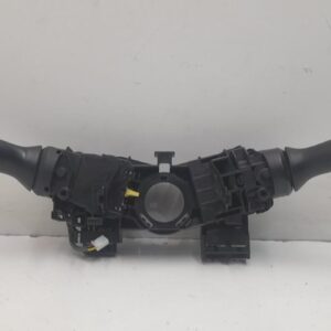 MANDO MULTIFUNCION TOYOTA AVENSIS