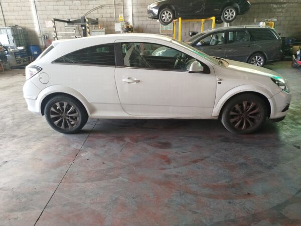 BOMBA DIRECCION OPEL ASTRA GTC - Imagen 9