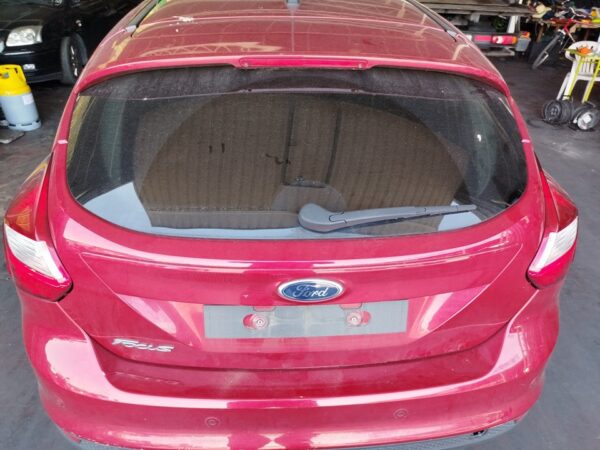PORTON TRASERO FORD FOCUS TURN.