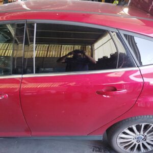 PUERTA TRASERA IZQUIERDA FORD FOCUS TURN.