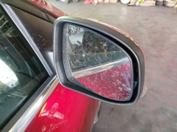 RETROVISOR DERECHO FORD FOCUS TURN.