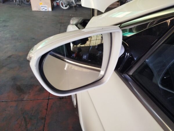 RETROVISOR IZQUIERDO HYUNDAI I40