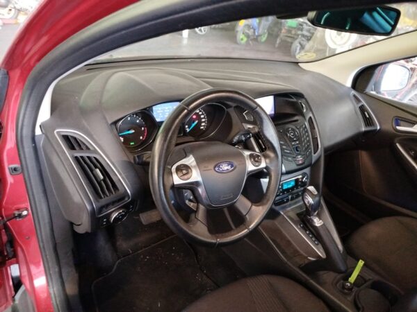 SALPICADERO FORD FOCUS TURN.
