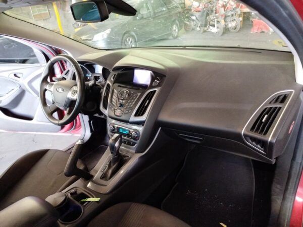 SALPICADERO FORD FOCUS TURN. - Imagen 2