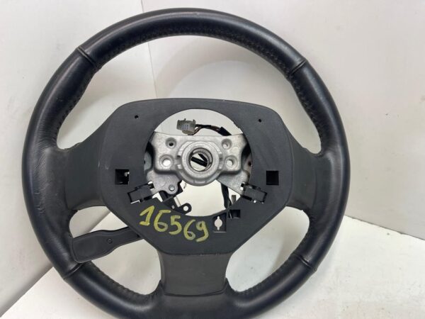 VOLANTE LEXUS IS200 - Imagen 3