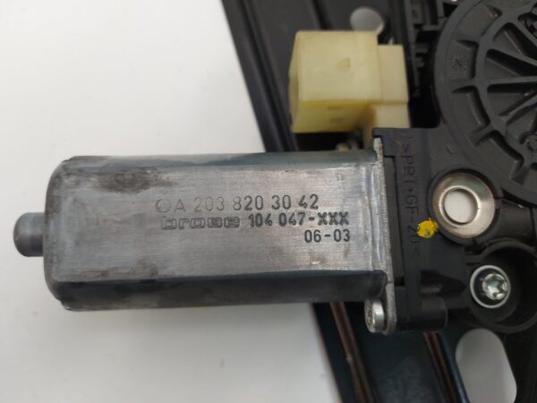 ELEVALUNAS TRASERO DERECHO MERCEDES-BENZ CLASE C (BM 203) BERLINA