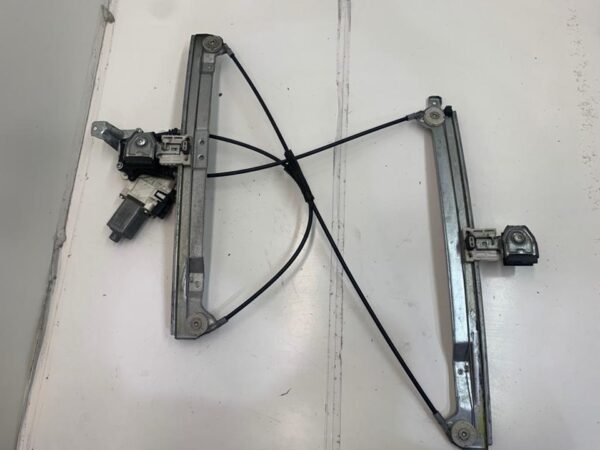 ELEVALUNAS DELANTERO DERECHO SMART FORFOUR