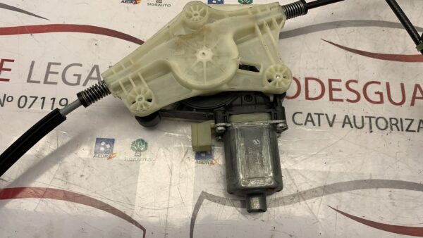 ELEVALUNAS DELANTERO IZQUIERDO SEAT LEON (5F1)