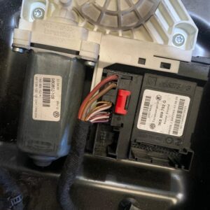 ELEVALUNAS DELANTERO DERECHO VOLKSWAGEN PASSAT BERLINA (3C2)