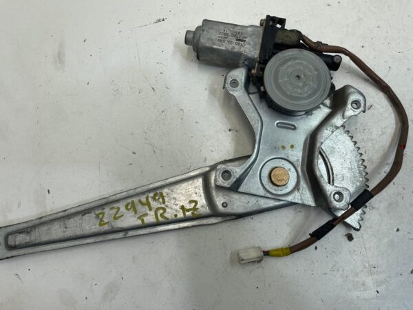 ELEVALUNAS TRASERO IZQUIERDO MAZDA PREMACY (CP)