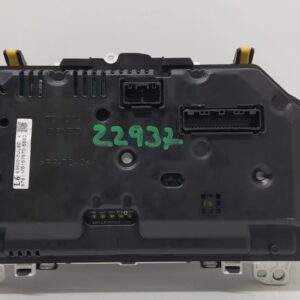 CUADRO INSTRUMENTOS TOYOTA YARIS (P13)