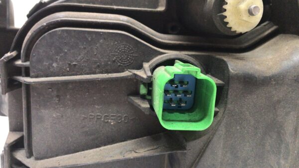 FARO DERECHO FORD MONDEO BERLINA (GE)