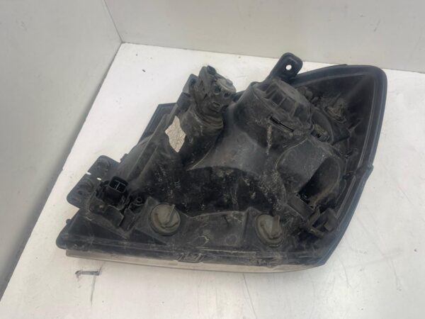 FARO DERECHO KIA SPORTAGE (KM)
