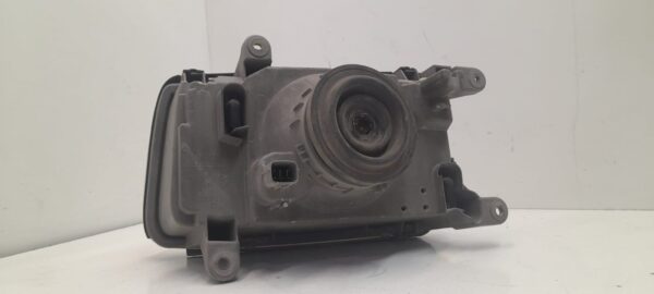 FARO DERECHO OPEL FRONTERA B