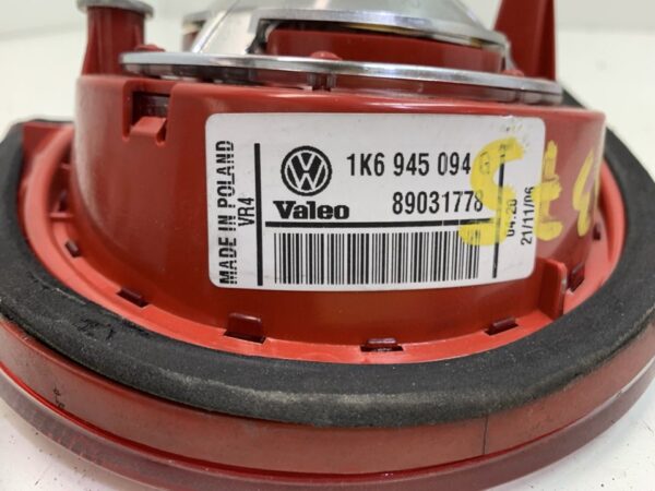 PILOTO TRASERO DERECHO INTERIOR VOLKSWAGEN GOLF V (1K1)(10.2003)