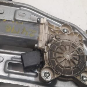 ELEVALUNAS DELANTERO IZQUIERDO MERCEDES-BENZ CLASE C (BM 203) BERLINA