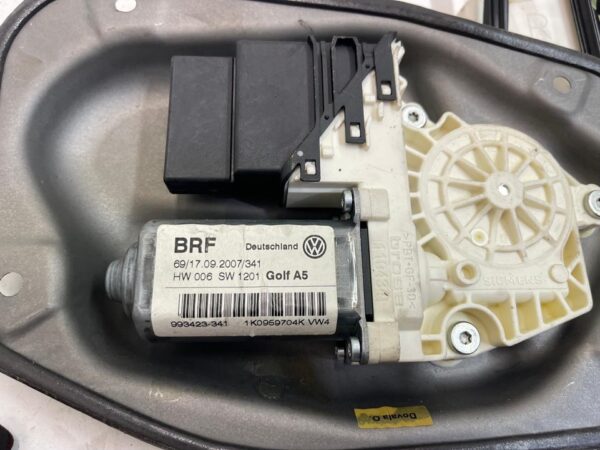 ELEVALUNAS TRASERO DERECHO VOLKSWAGEN GOLF V (1K1)(10.2003)