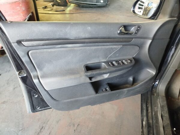 ELEVALUNAS DELANTERO IZQUIERDO VOLKSWAGEN GOLF V (1K1)(10.2003)