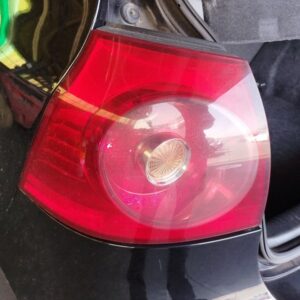 PILOTO TRASERO IZQUIERDO VOLKSWAGEN GOLF V (1K1)(10.2003)