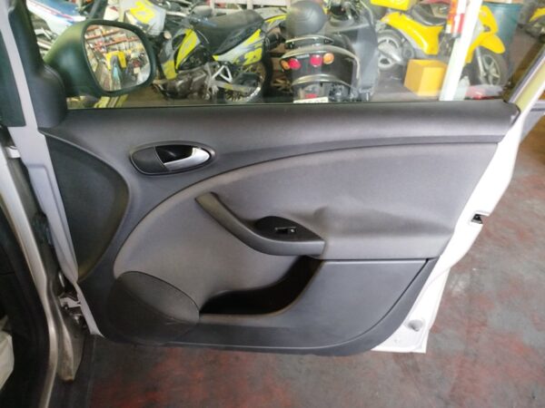 ELEVALUNAS DELANTERO DERECHO SEAT ALTEA XL (5P5)