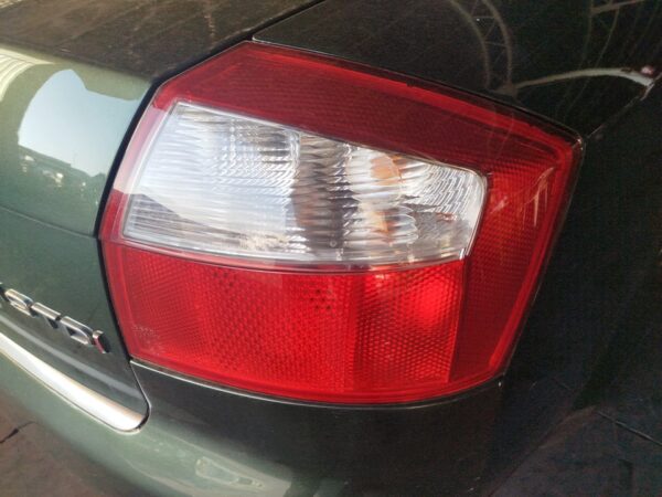 PILOTO TRASERO DERECHO AUDI A4 BERLINA (8E)