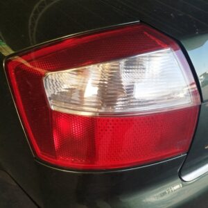 PILOTO TRASERO IZQUIERDO AUDI A4 BERLINA (8E)