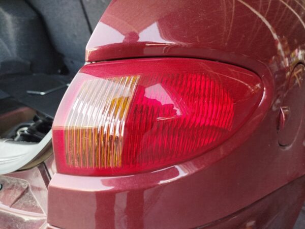 PILOTO TRASERO DERECHO ALFA ROMEO 147 (190)