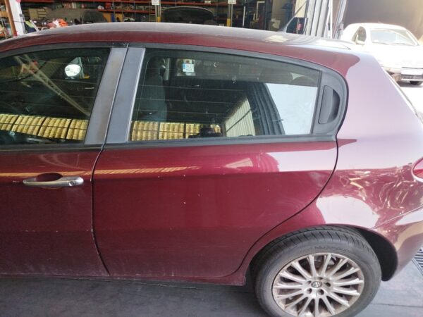 PUERTA TRASERA IZQUIERDA ALFA ROMEO 147 (190)