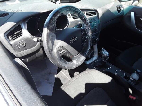 CERRADURA PUERTA DELANTERA DERECHA KIA CEED (JD) - Imagen 2
