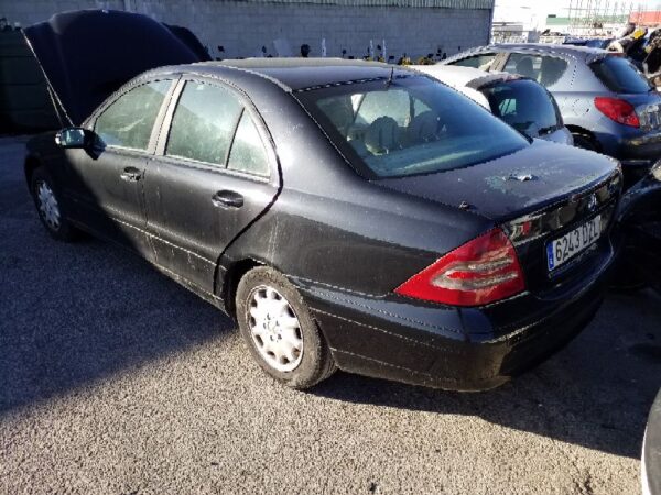 PARAGOLPES TRASERO MERCEDES-BENZ CLASE C (BM 203) BERLINA - Imagen 2