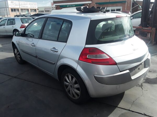 FARO IZQUIERDO RENAULT MEGANE II BERLINA 5P - Imagen 3
